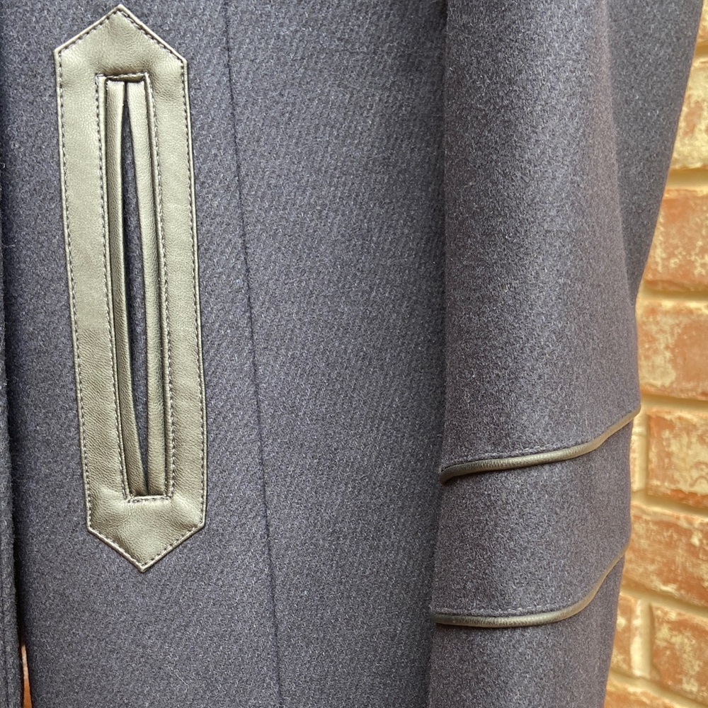 Sale! Studded Navy Women's Coat w/ studded collar,leather accents. Michael Kors. - Picture 8 of 16